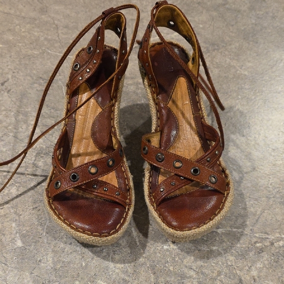 (J4) Born Leather Brown Espadrilles Classic Comfort - Picture 1 of 8